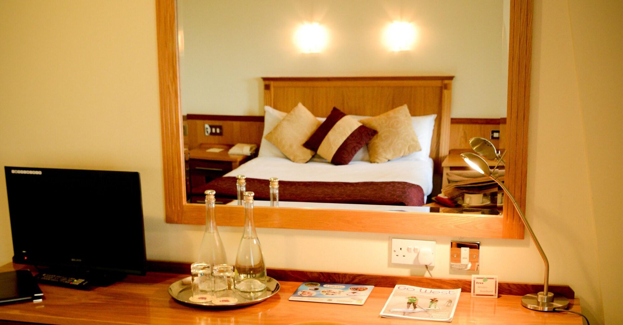 Bush Hotel County Leitrim エクステリア 写真
