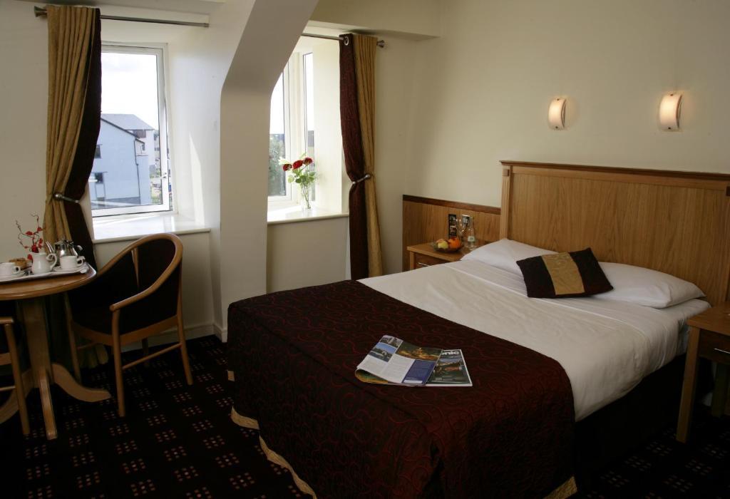 Bush Hotel County Leitrim エクステリア 写真